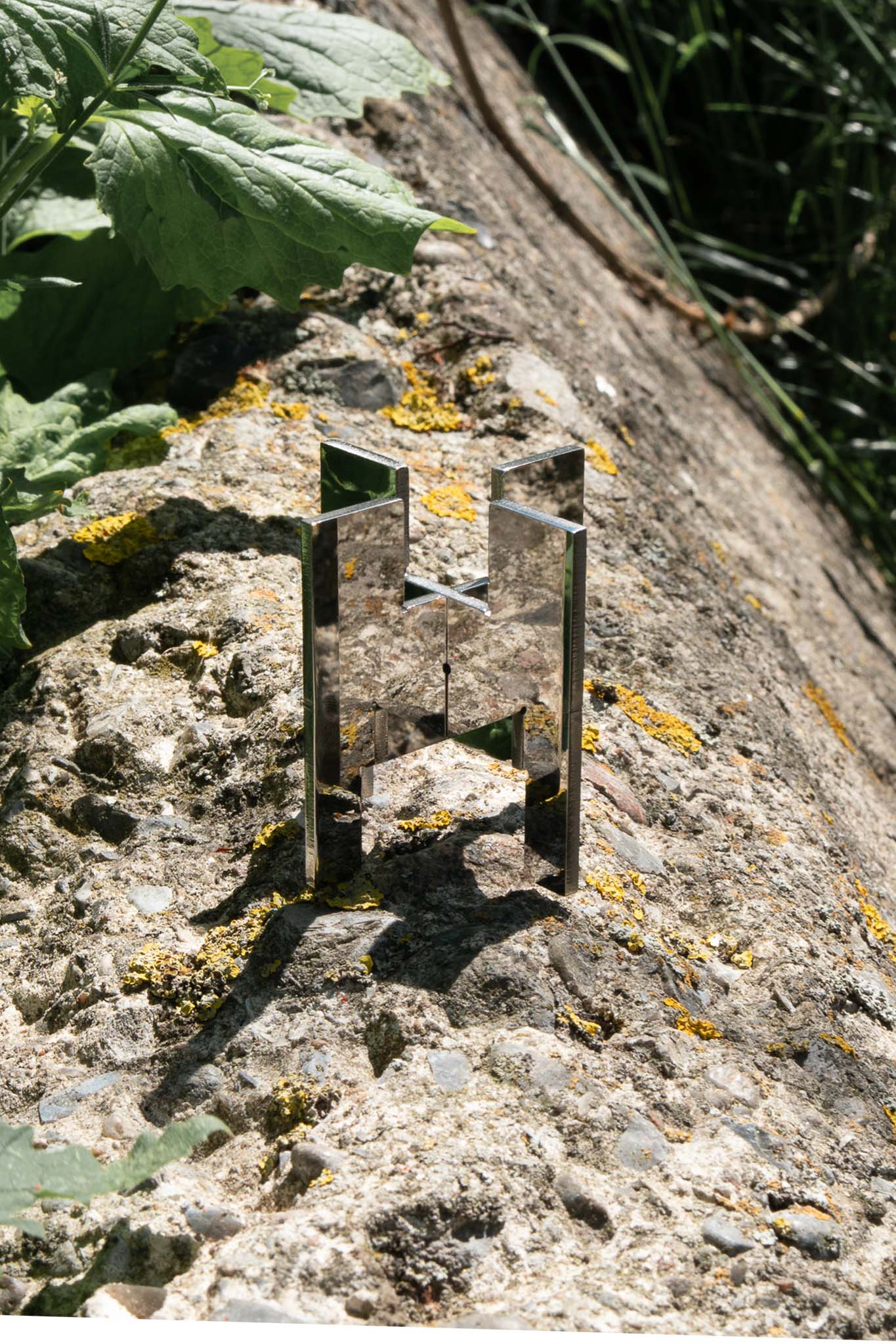 H64 // Solid Metal Candleholder Mirror Finish No. 8